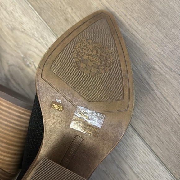 NEW! Vince Camuto Black Gibbela Woven Pointed Toe Ankle Bootie - Size 7.5 - Picture 10 of 10